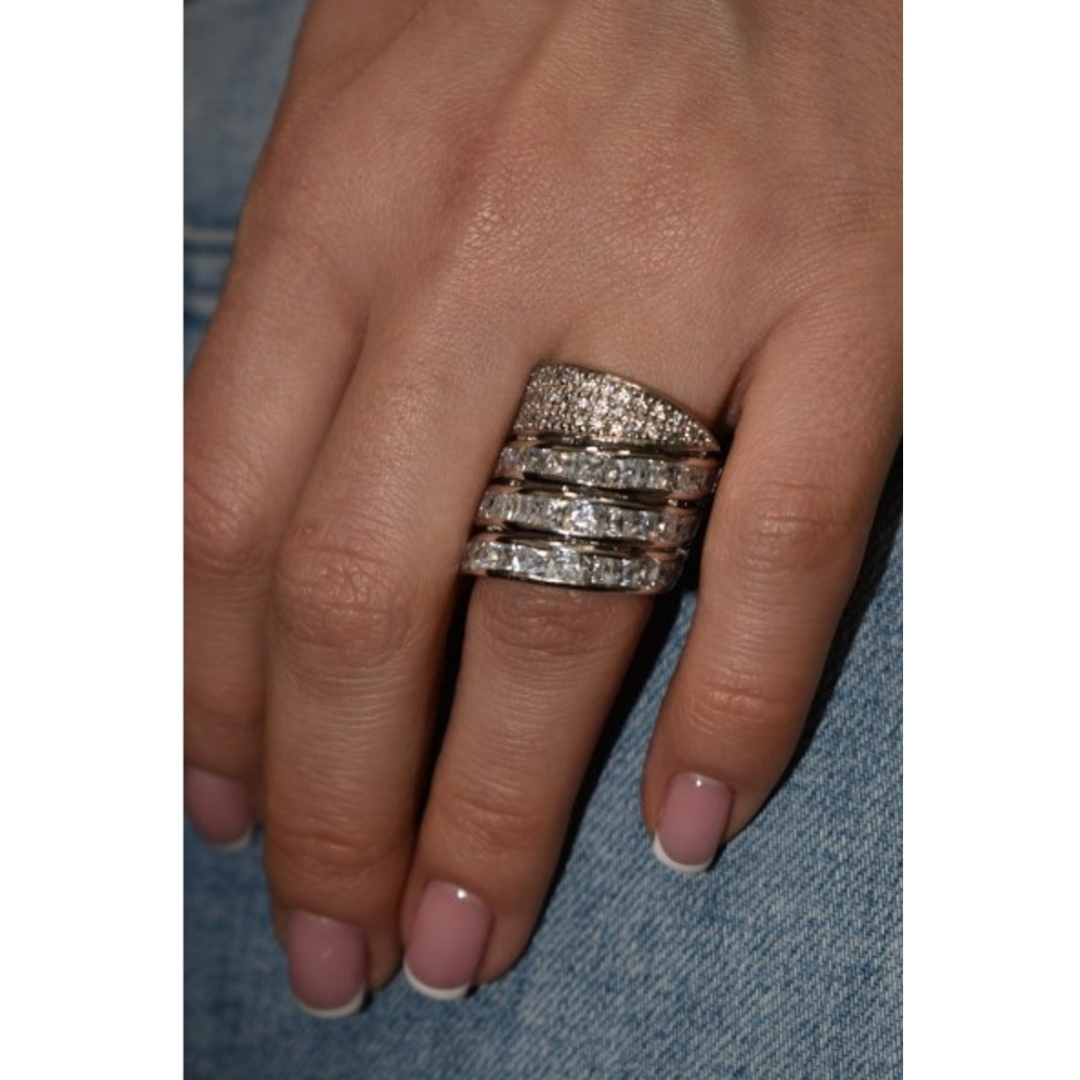 Beautiful 925 Sterling Silver Cz Ring Size 6.5